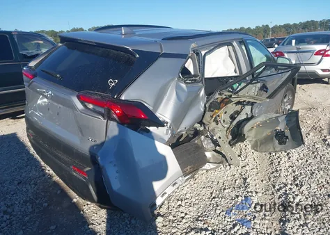 2023 Toyota Rav4 Xle z USA, uszkodzony, nr VIN 2T3W1RFV3PW287094